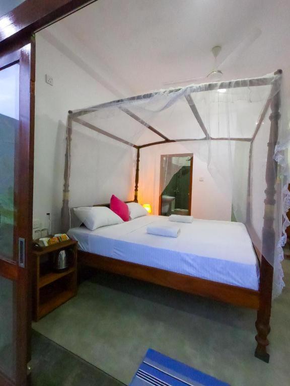 Asa Bay Beach Resort Talpe Esterno foto